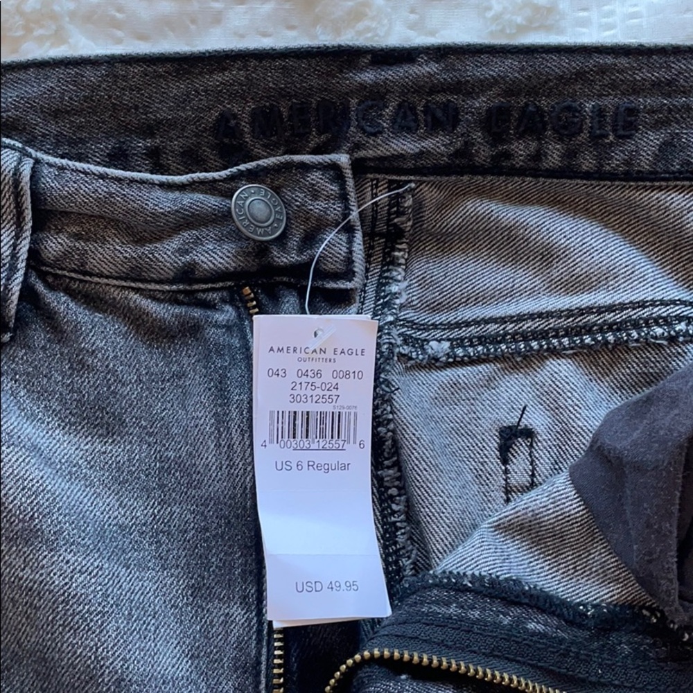 NWT American eagle black straight leg jeans